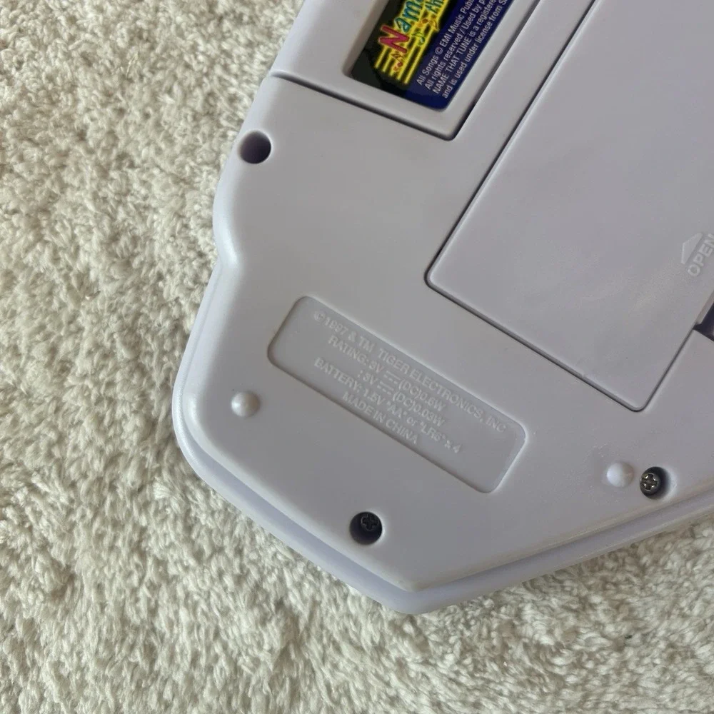 Tiger Electronics‎ Name That Tune Handheld Game With Cartridge Vintage Works